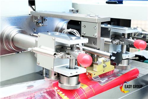 Máquina envasadora de suministros para hoteles. (3)