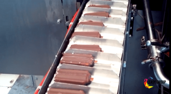 ice-cream-flow-packing-machine-2-600x329 Empaquetadora automática de flujo de helados de paletas